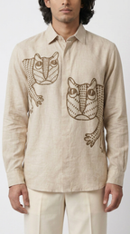 Gond Tiger Shirt Men close-up front view
